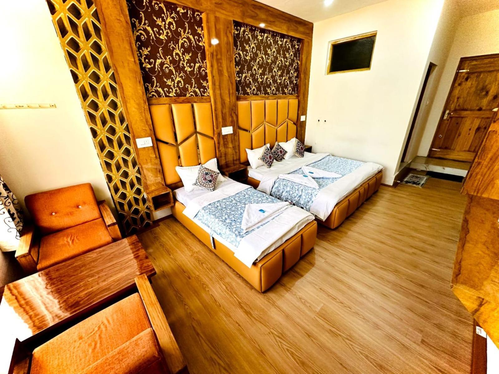Gulmarg Gs Residency Hotel エクステリア 写真