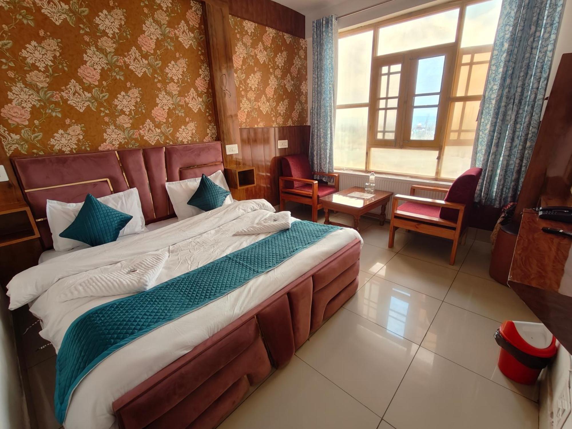 Gulmarg Gs Residency Hotel エクステリア 写真